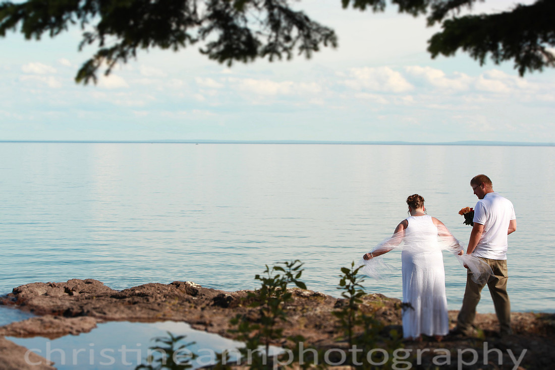 Wedding ceremony at Larsmont Cottags in Duluth MN