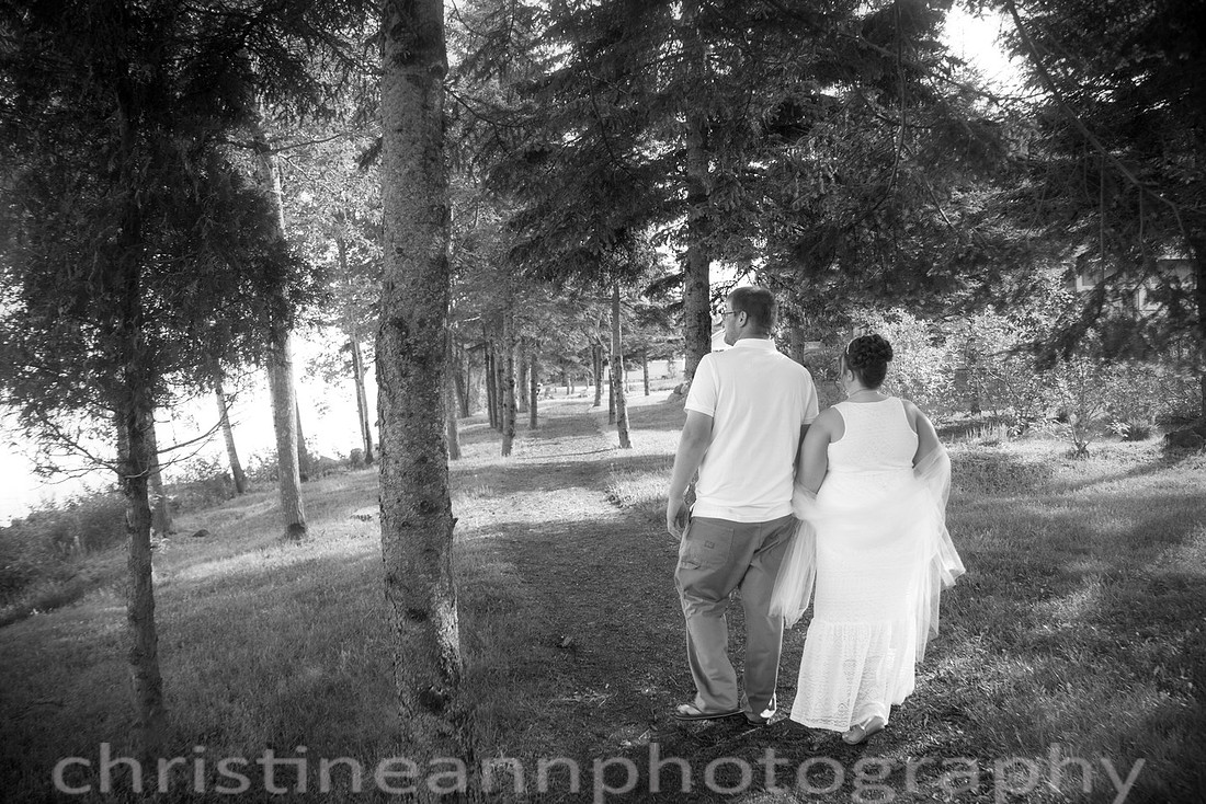 Wedding ceremony at Larsmont Cottags in Duluth MN
