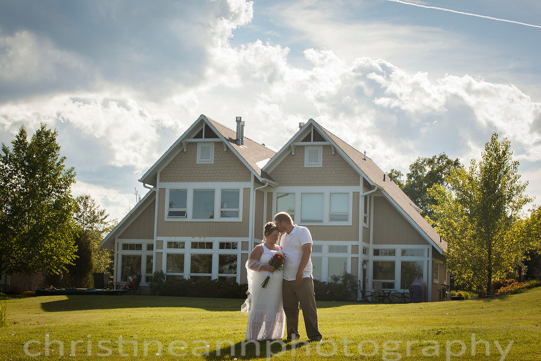 Wedding ceremony at Larsmont Cottags in Duluth MN