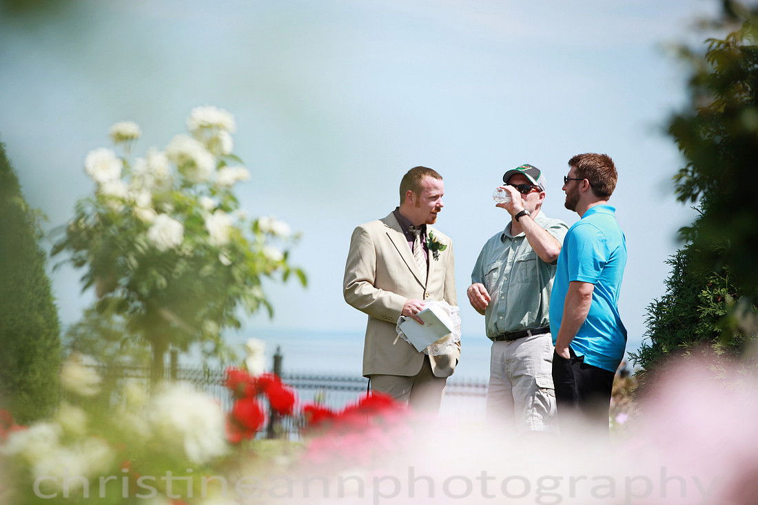 Duluth MN photography of Leif Erickson Park Rose Garden wedding and family