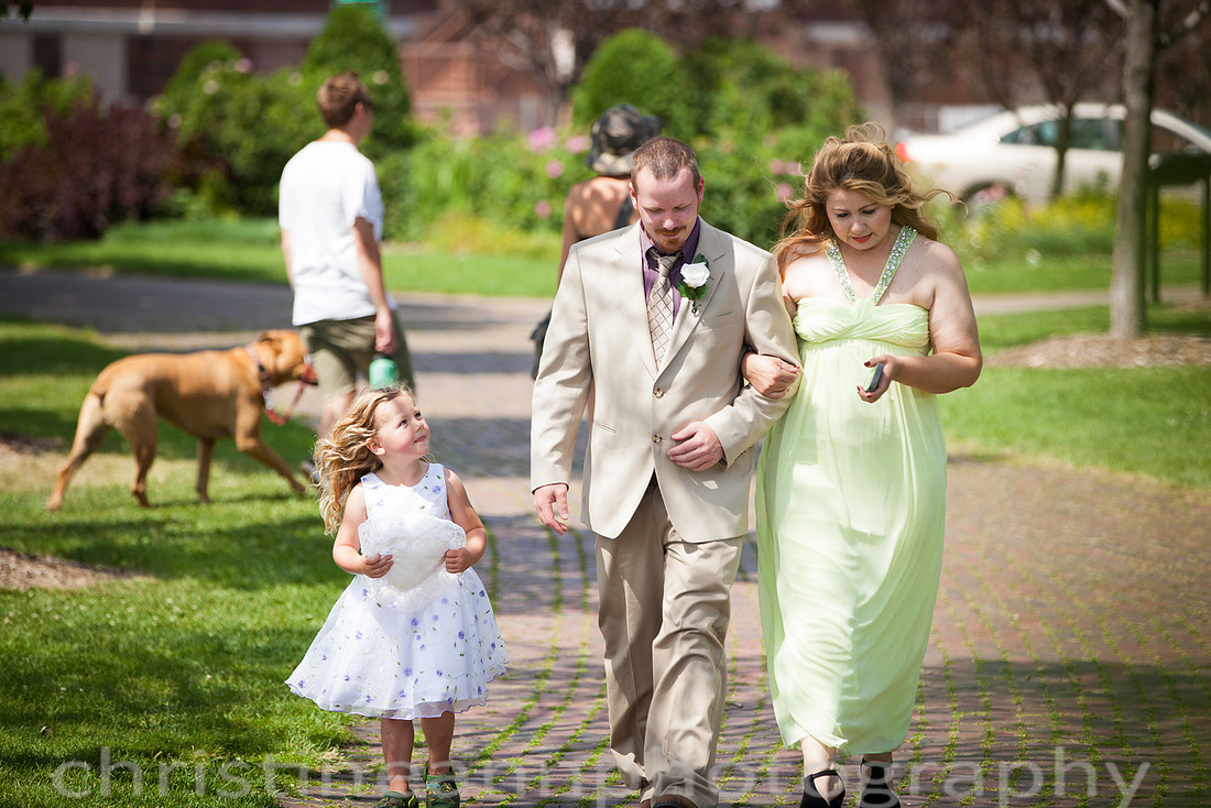 Duluth MN photography of Leif Erickson Park Rose Garden wedding and family