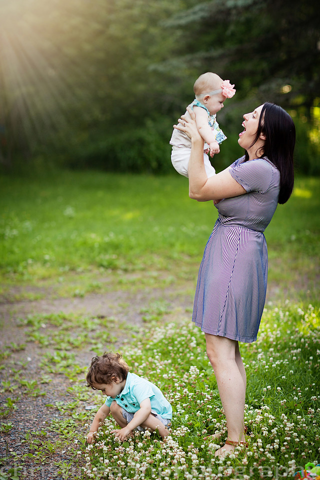Children and Family Portrait Photography During Golden Hour in Duluth MN.