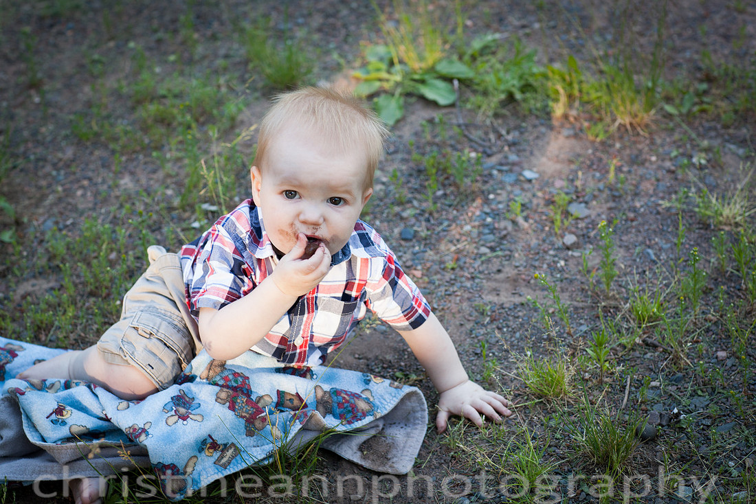 Children siblings family photography session in Duluth MN.