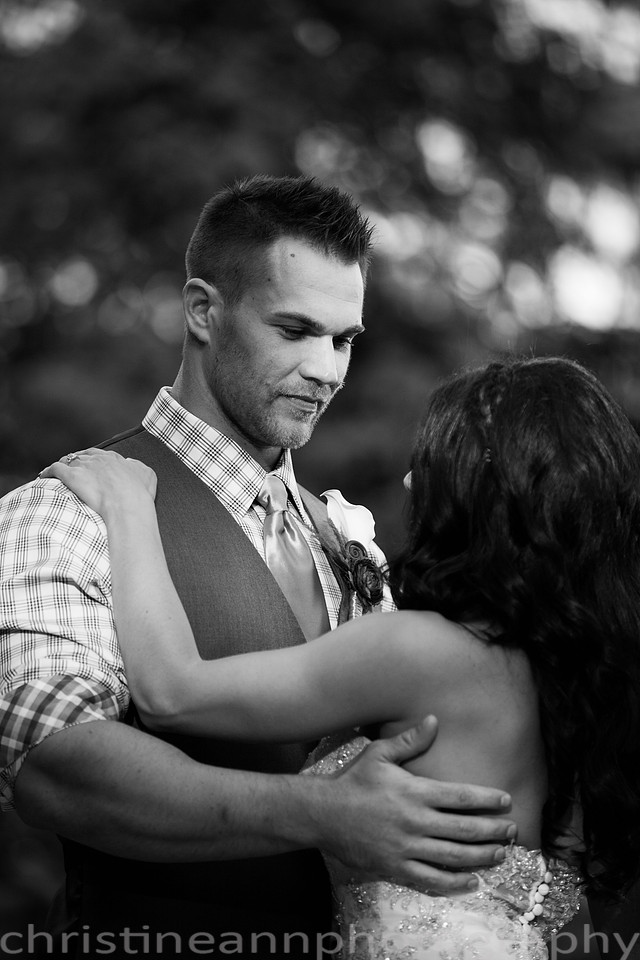 Duluth MN wedding at Womans Club near North Shore Lake Superior with red and white colors.