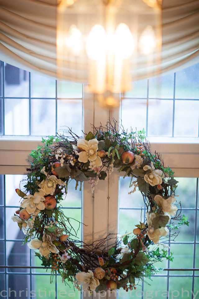 Duluth MN wedding at Womans Club near North Shore Lake Superior with red and white colors.