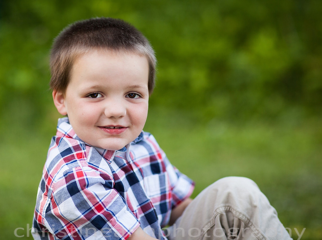 Children siblings family photography session in Duluth MN.