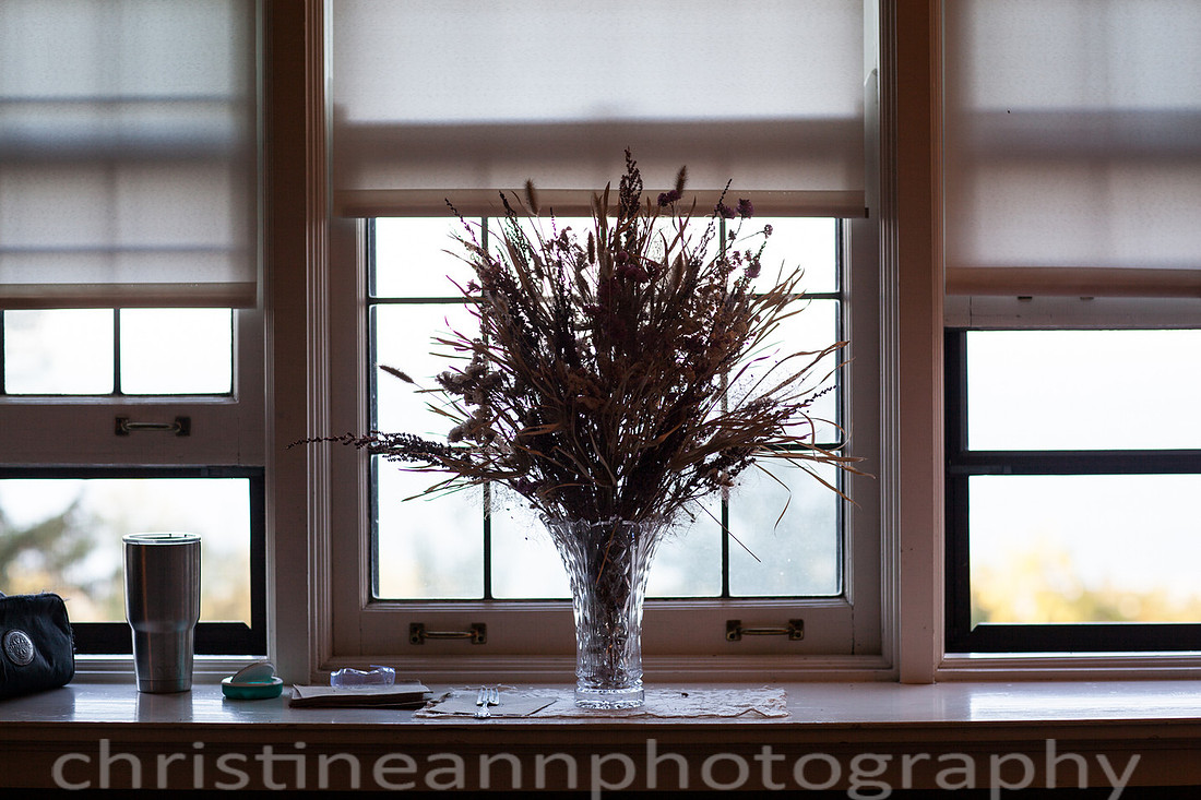 Duluth MN wedding at Womans Club near North Shore Lake Superior with red and white colors.