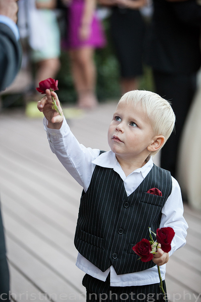 Duluth MN wedding at Womans Club near North Shore Lake Superior with red and white colors.
