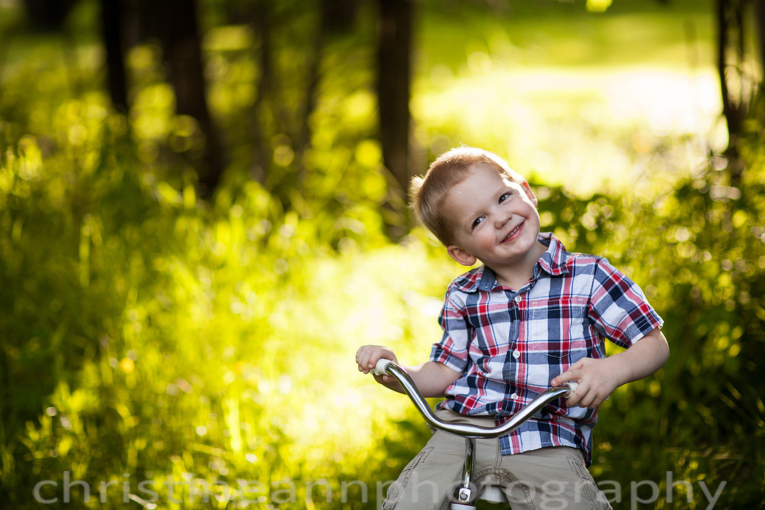 Children siblings family photography session in Duluth MN.