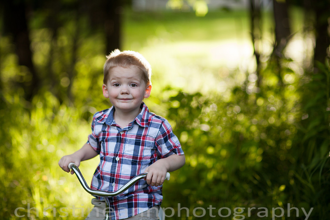 Children siblings family photography session in Duluth MN.
